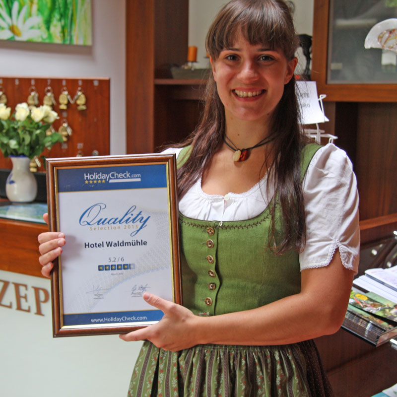 HolidayCheck-Auszeichnung des Landhotels Waldmühle
